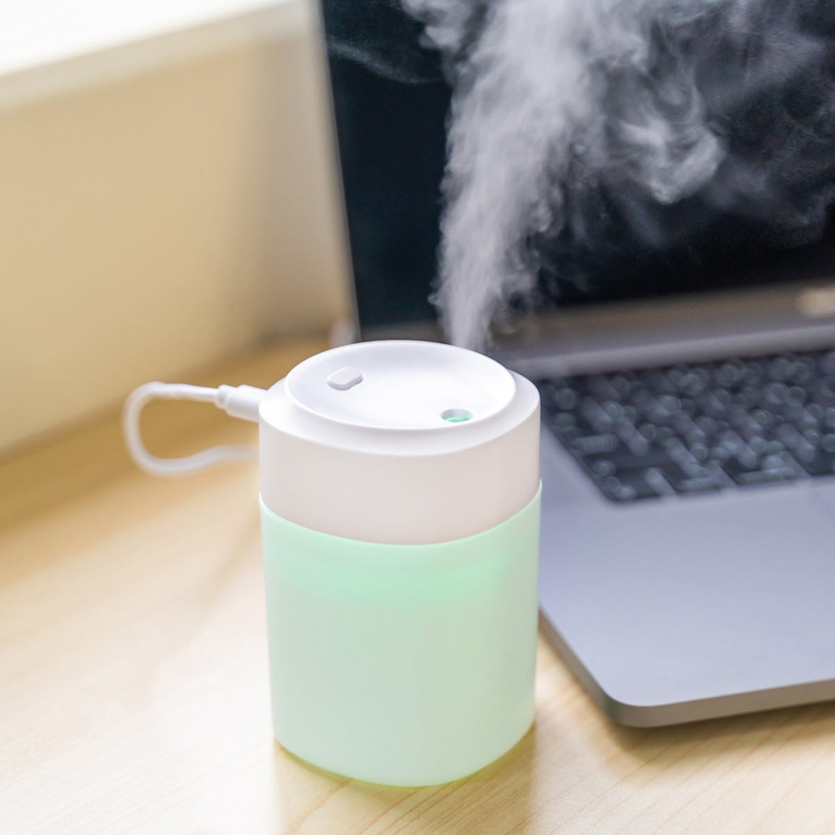 パーソナルUSB加湿器 V010611