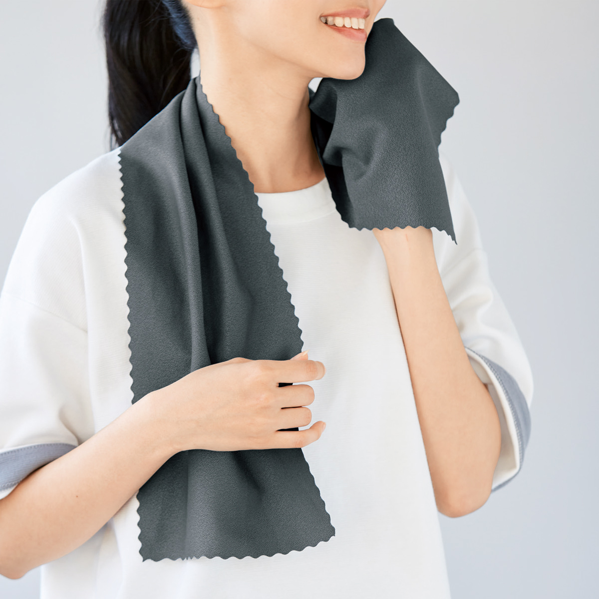 ヒンヤリUVガード デイリークールタオル　36900