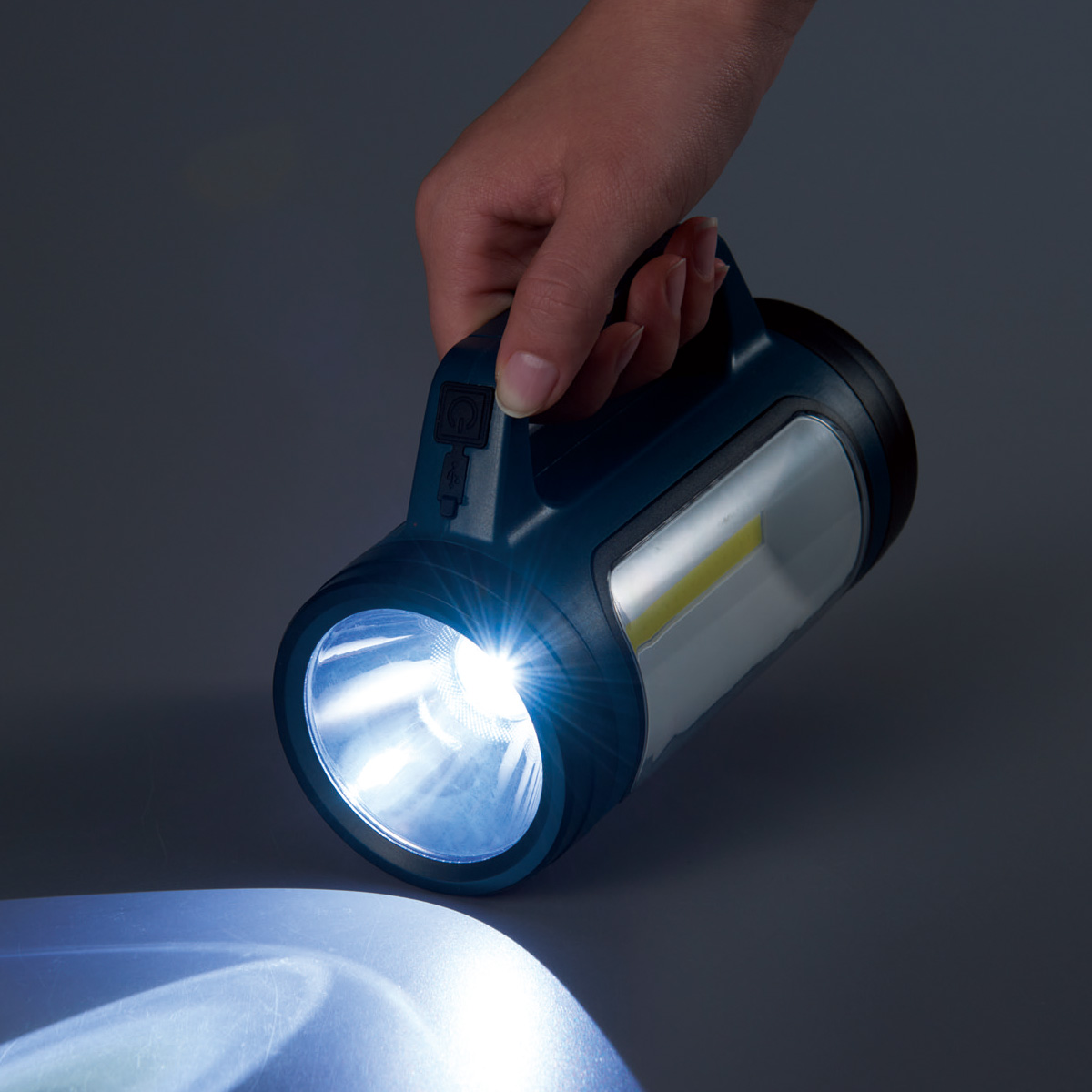 モシモニソナエル ソーラー充電多機能ライト　37000