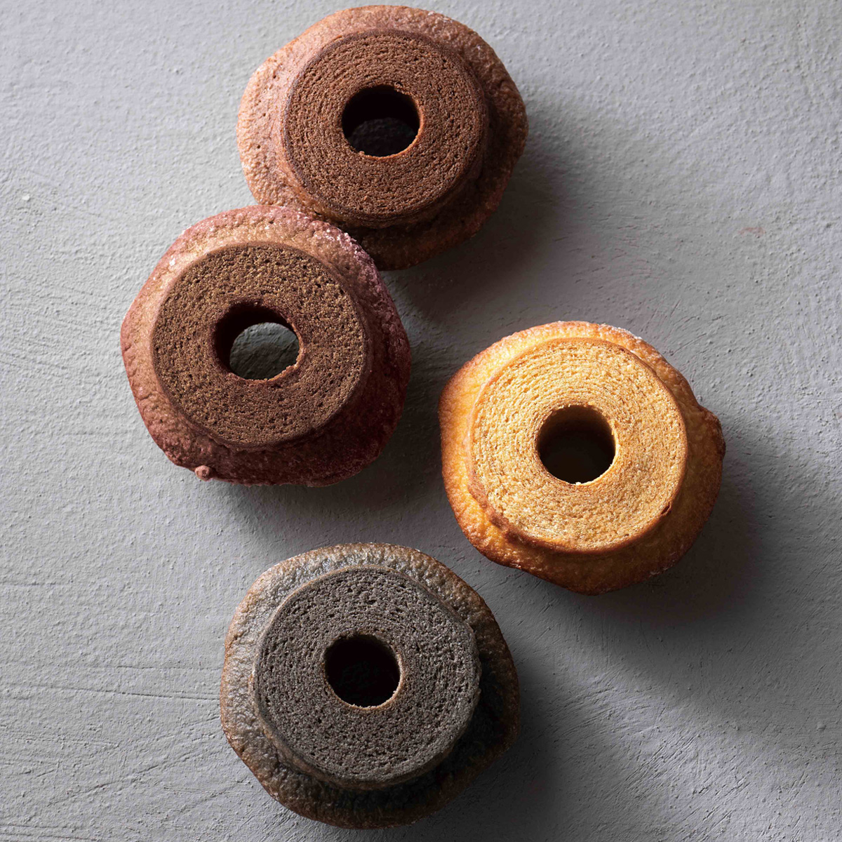 クラインバームクーヘン　プレーン＆ベルギーチョコ　46110【軽減税率対象】