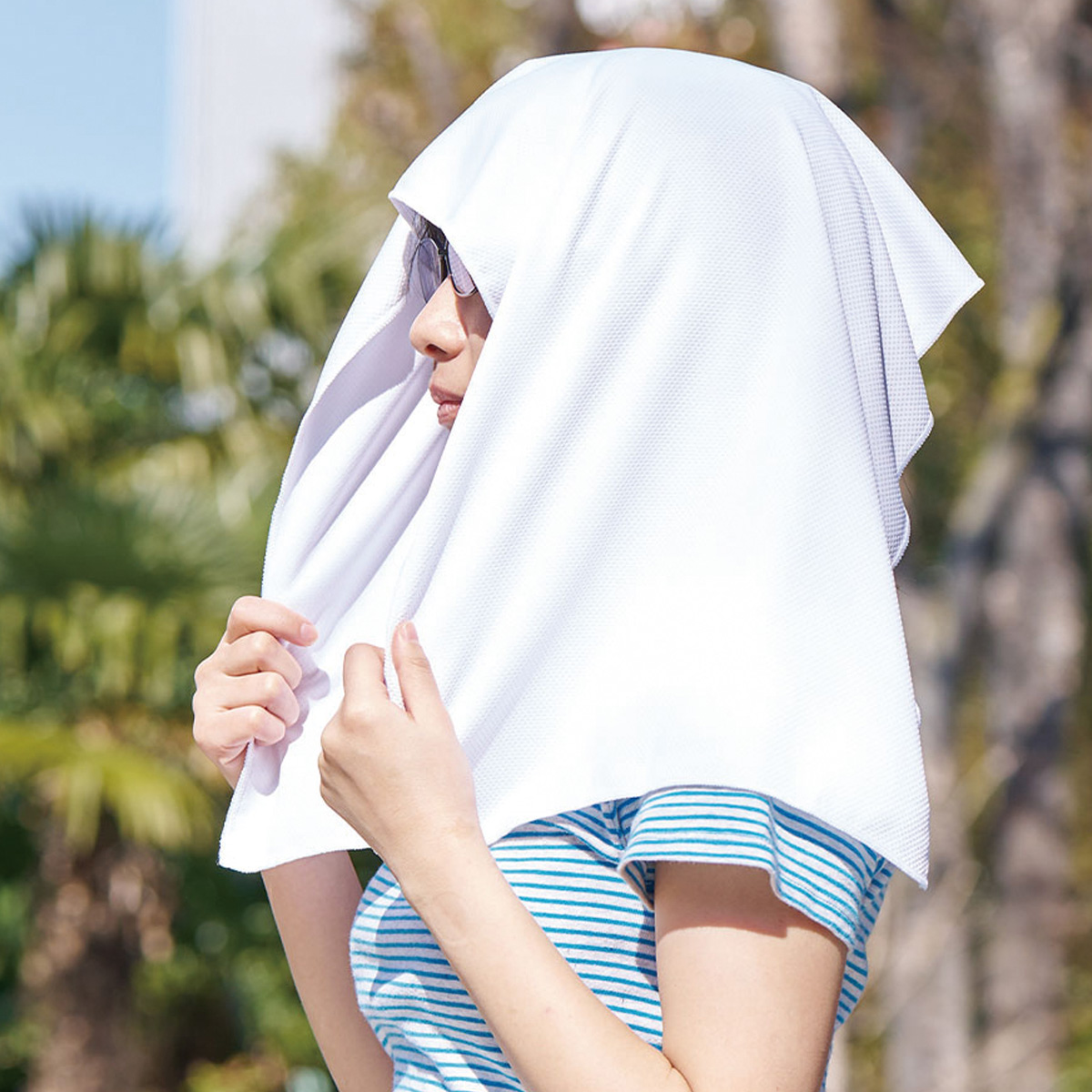 涼感フェイスタオル　抗菌タイプ（ボトルケース付）　ホワイト TC-0004-044