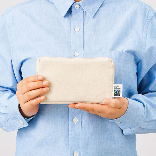 フェアトレードコットンスリムスクエアポーチ（M）　ナチュラル TP-0051-008